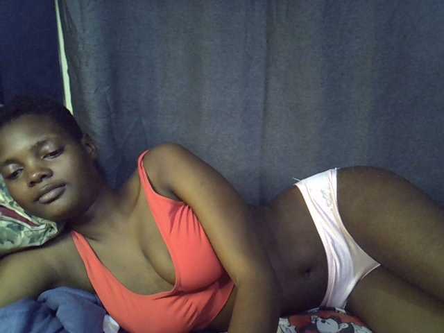Slender-kerry live cam on BongaCams