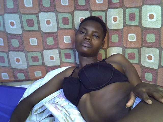 Slender-kerry live cam on BongaCams