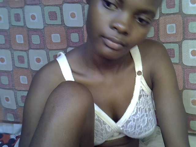Slender-kerry live cam on BongaCams
