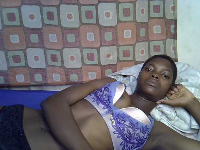 Slender-kerry live cam on BongaCams