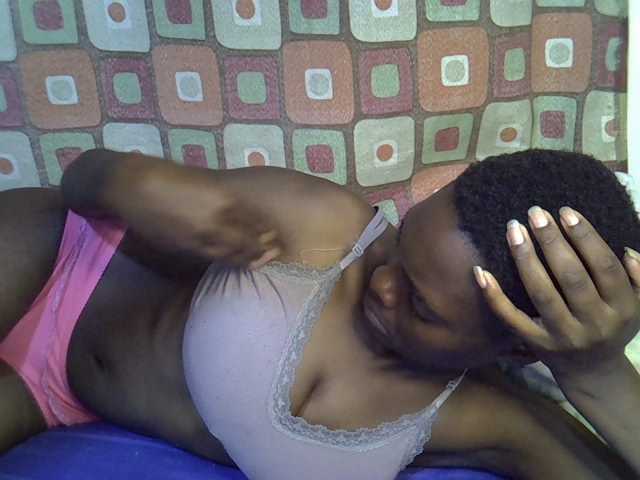Slender-kerry live cam on BongaCams