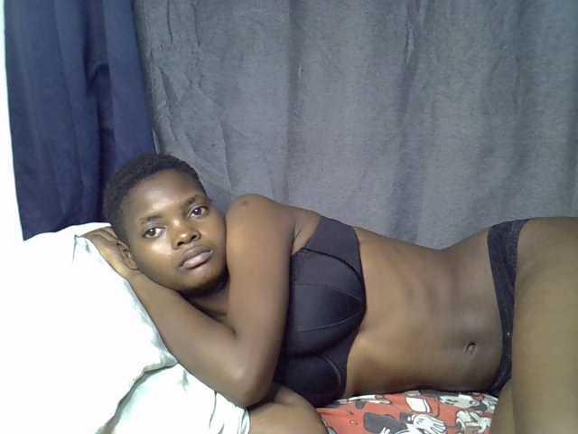 Slender-kerry live cam on BongaCams