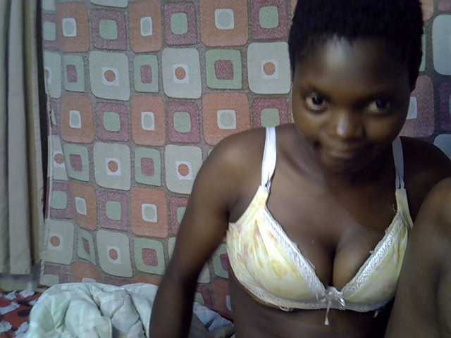 Slender-kerry live cam on BongaCams