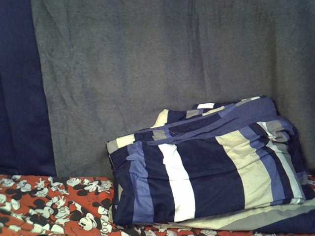Slender-kerry live cam on BongaCams