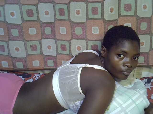 Slender-kerry live cam on BongaCams