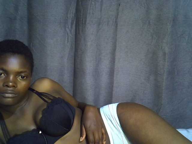 Slender-kerry live cam on BongaCams