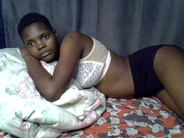 Slender-kerry live cam on BongaCams