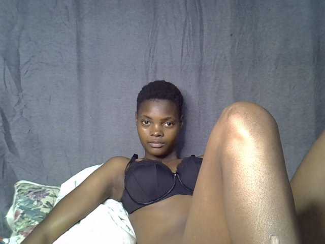 Slender-kerry live cam on BongaCams