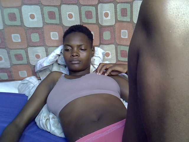 Slender-kerry live cam on BongaCams
