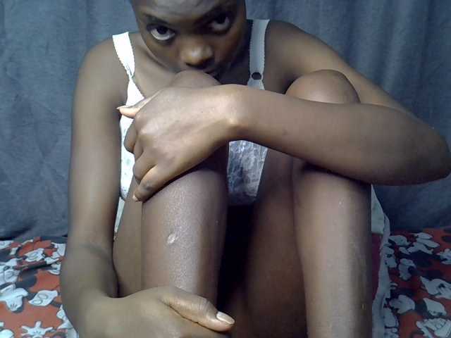 Slender-kerry live cam on BongaCams