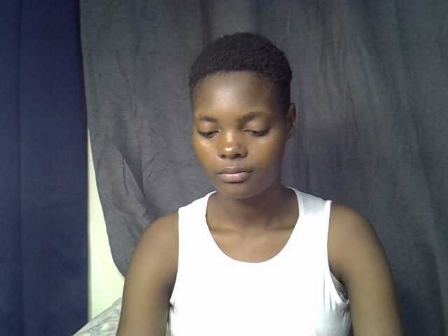 Slender-kerry live cam on BongaCams