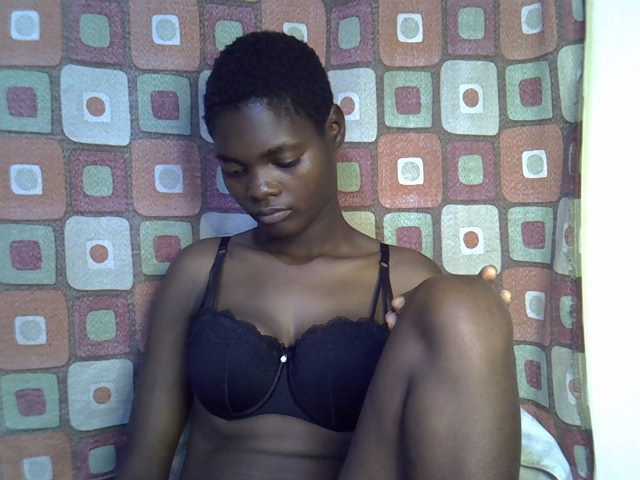 Slender-kerry live cam on BongaCams
