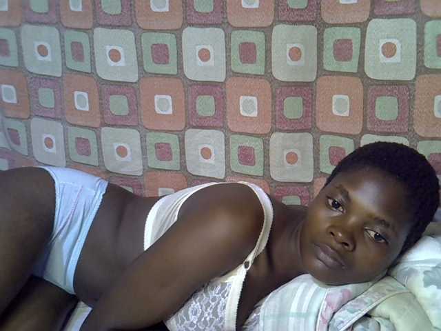 Slender-kerry live cam on BongaCams
