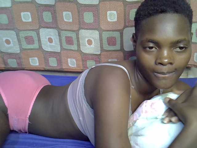 Slender-kerry live cam on BongaCams