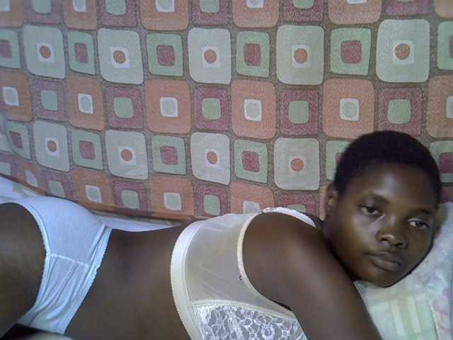 Slender-kerry live cam on BongaCams