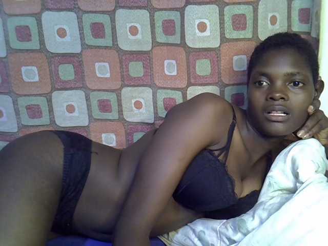 Slender-kerry live cam on BongaCams