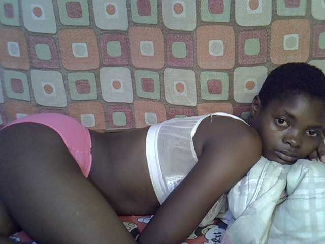Slender-kerry live cam on BongaCams