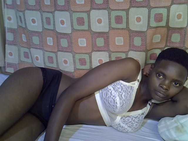 Slender-kerry live cam on BongaCams