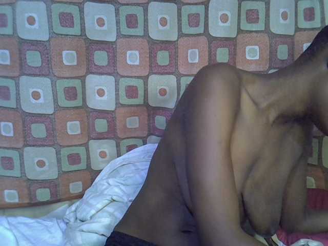 Slender-kerry live cam on BongaCams
