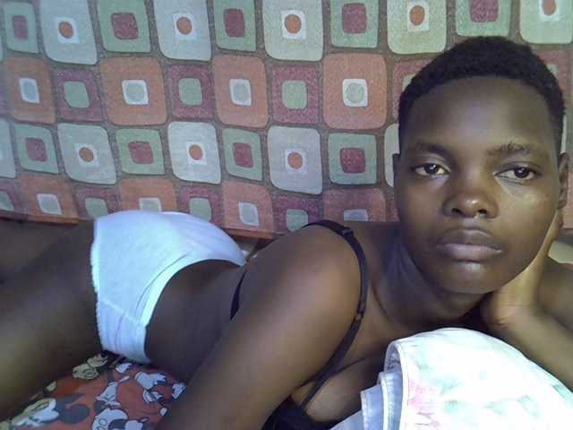 Slender-kerry live cam on BongaCams