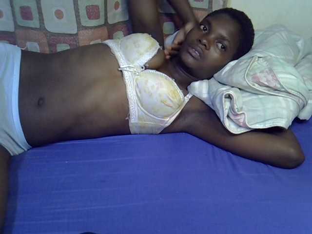 Slender-kerry live cam on BongaCams