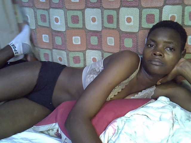 Slender-kerry live cam on BongaCams