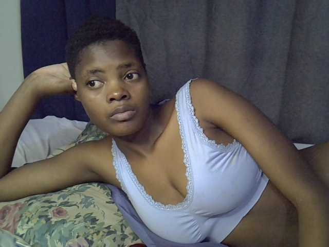 Slender-kerry live cam on BongaCams