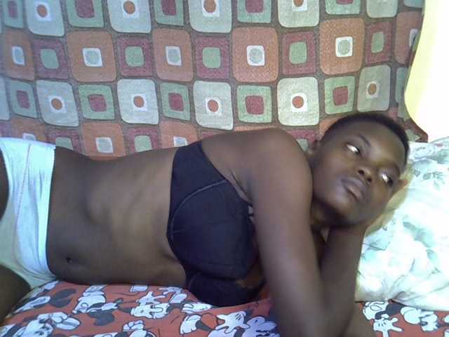 Slender-kerry live cam on BongaCams