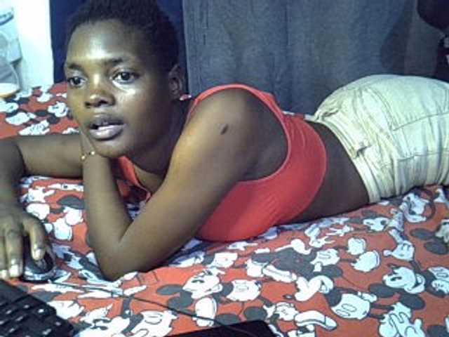 Slender-kerry live cam on BongaCams