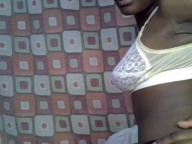 Slender-kerry live cam on BongaCams