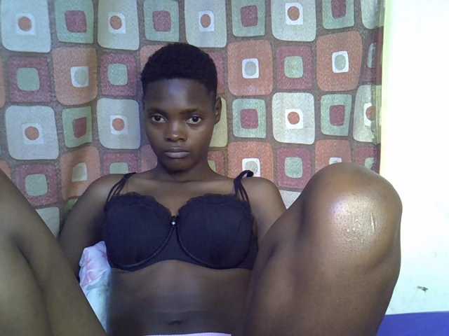 Slender-kerry live cam on BongaCams