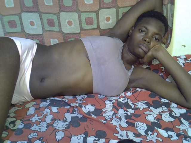 Slender-kerry live cam on BongaCams