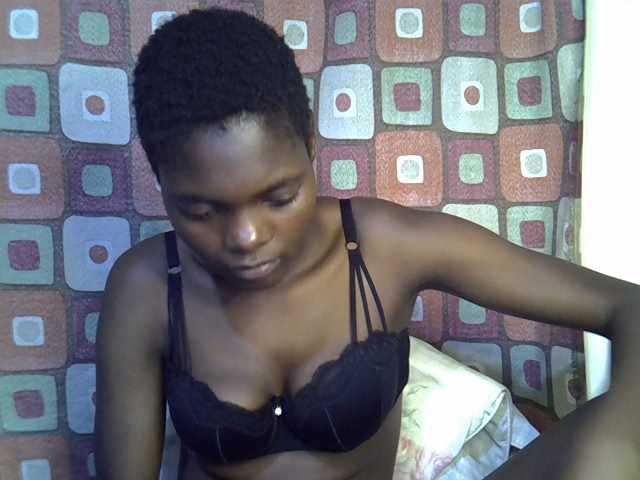 Slender-kerry live cam on BongaCams