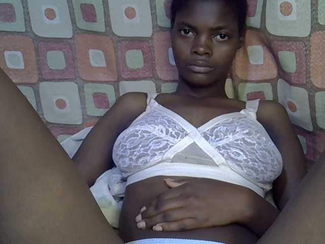 Slender-kerry live cam on BongaCams