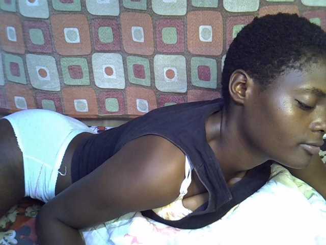 Slender-kerry live cam on BongaCams