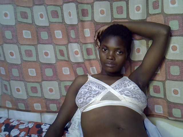 Slender-kerry live cam on BongaCams