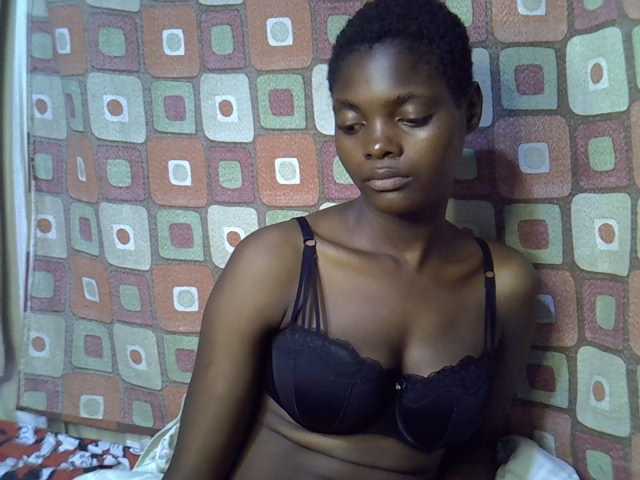 Slender-kerry live cam on BongaCams