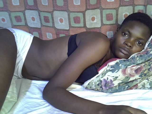 Slender-kerry live cam on BongaCams