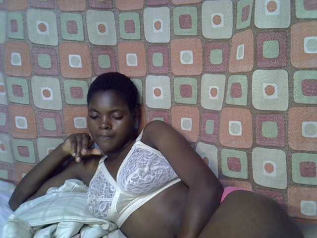 Slender-kerry live cam on BongaCams