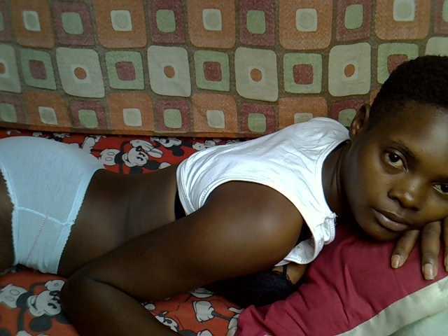 Slender-kerry live cam on BongaCams