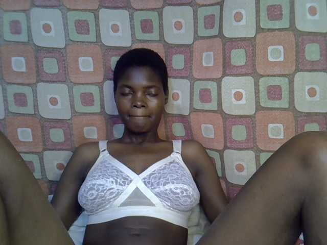 Slender-kerry live cam on BongaCams