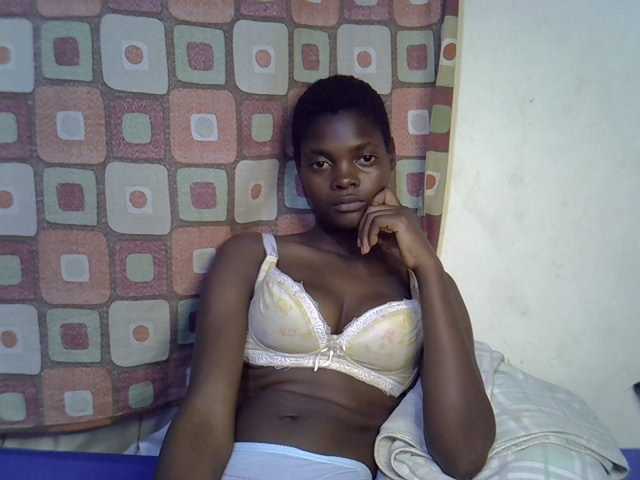 Slender-kerry live cam on BongaCams
