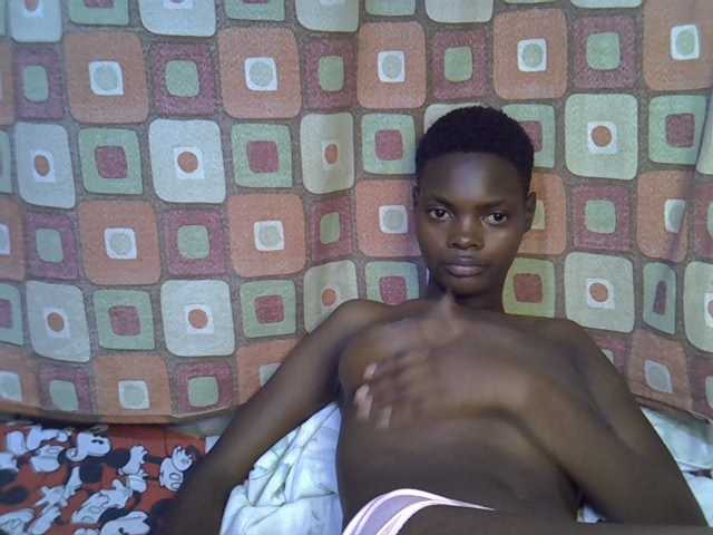 Slender-kerry live cam on BongaCams