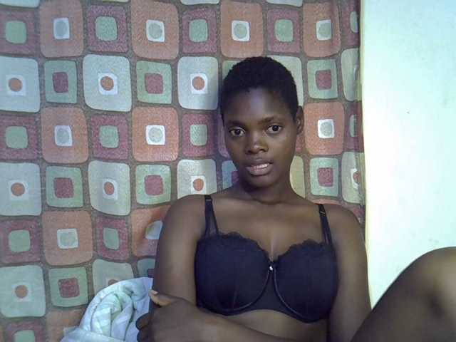 Slender-kerry live cam on BongaCams
