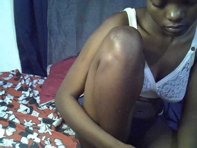 Slender-kerry live cam on BongaCams