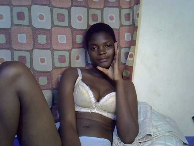 Slender-kerry live cam on BongaCams
