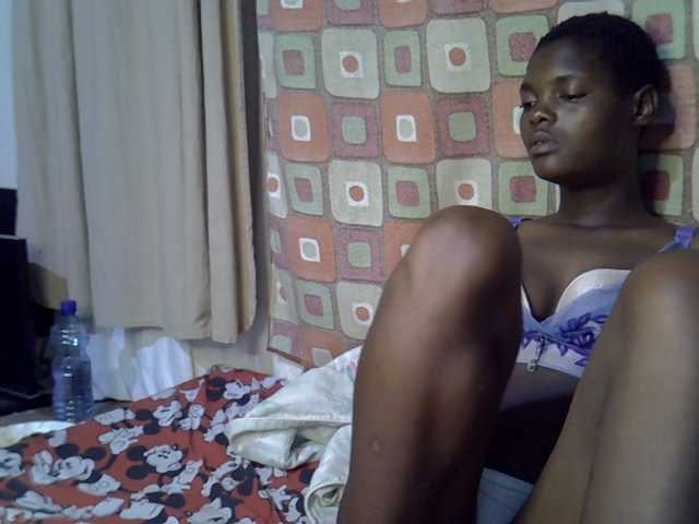 Slender-kerry live cam on BongaCams