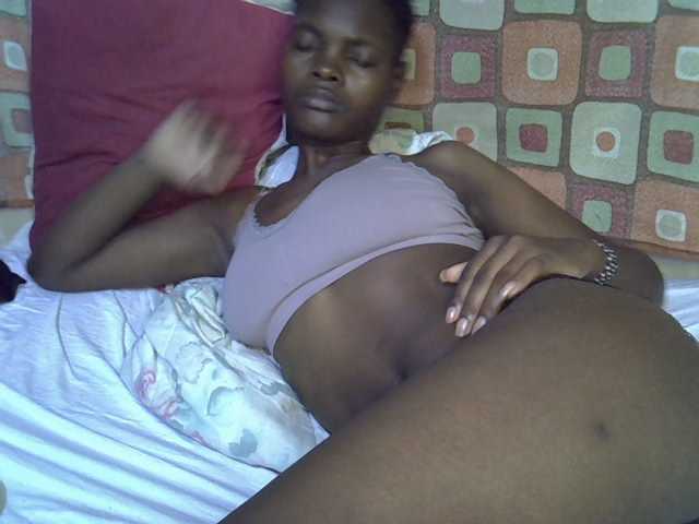 Slender-kerry live cam on BongaCams