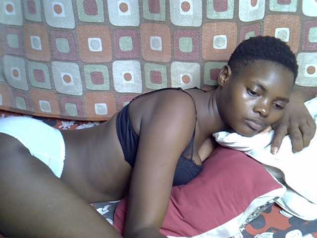 Slender-kerry live cam on BongaCams