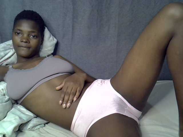 Slender-kerry live cam on BongaCams